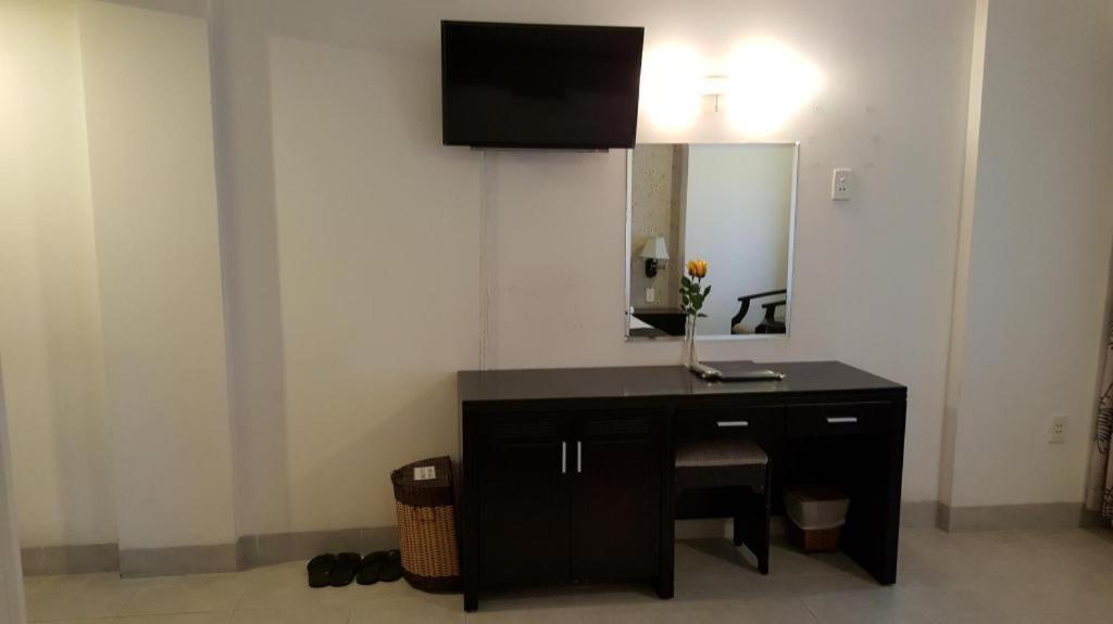 Hoang Vinh Hotel Хошимін Екстер'єр фото