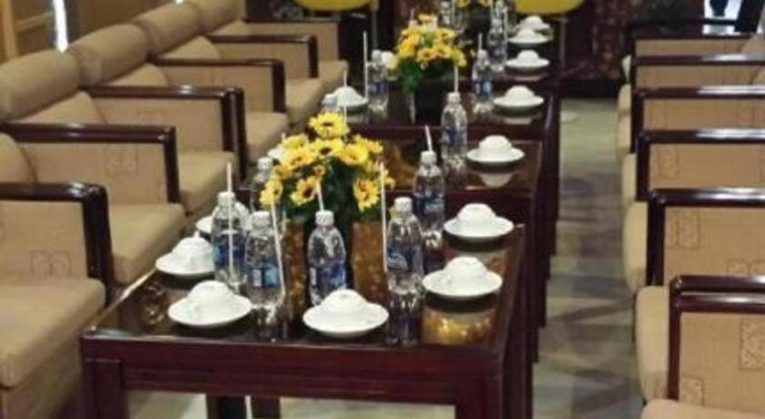 Hoang Vinh Hotel Хошимін Екстер'єр фото