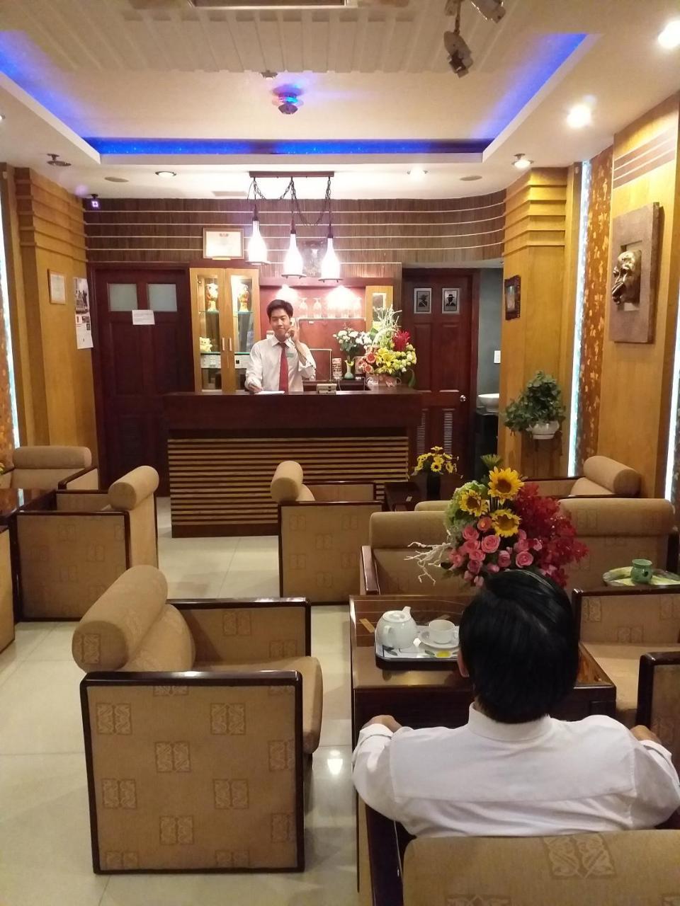 Hoang Vinh Hotel Хошимін Екстер'єр фото